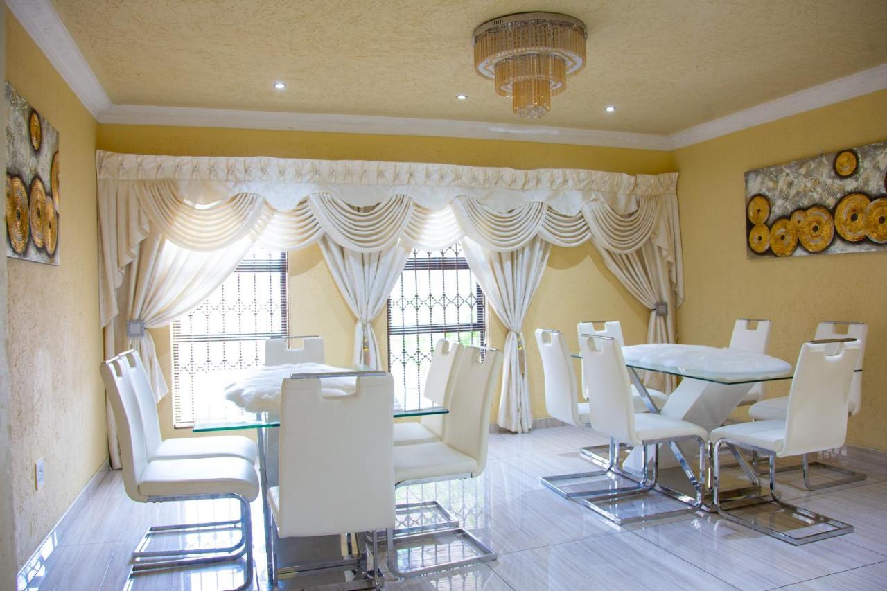 Angelocean Guest House Witbank Exterior foto